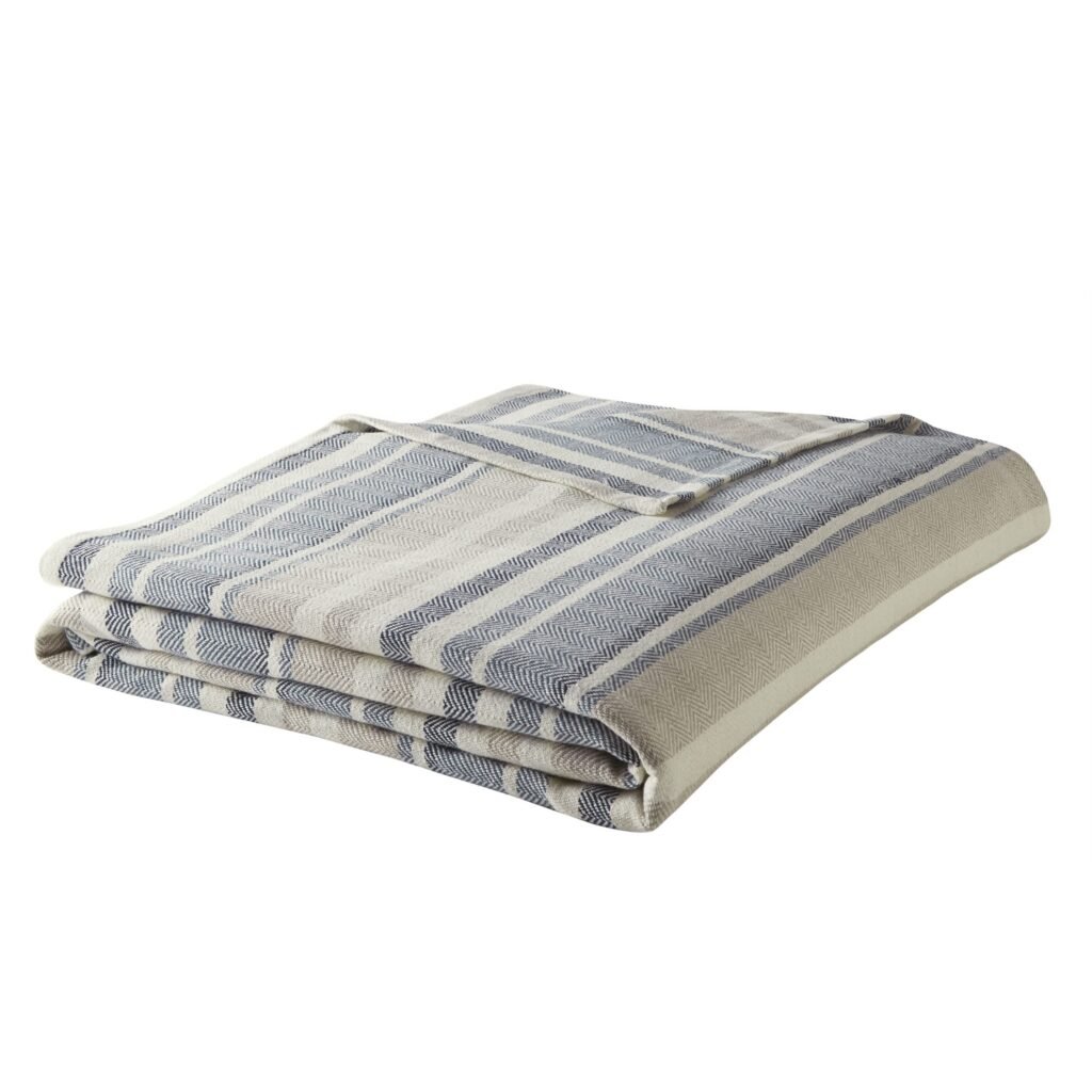 Eddie Bauer Water-Resistant Outdoor Blanket